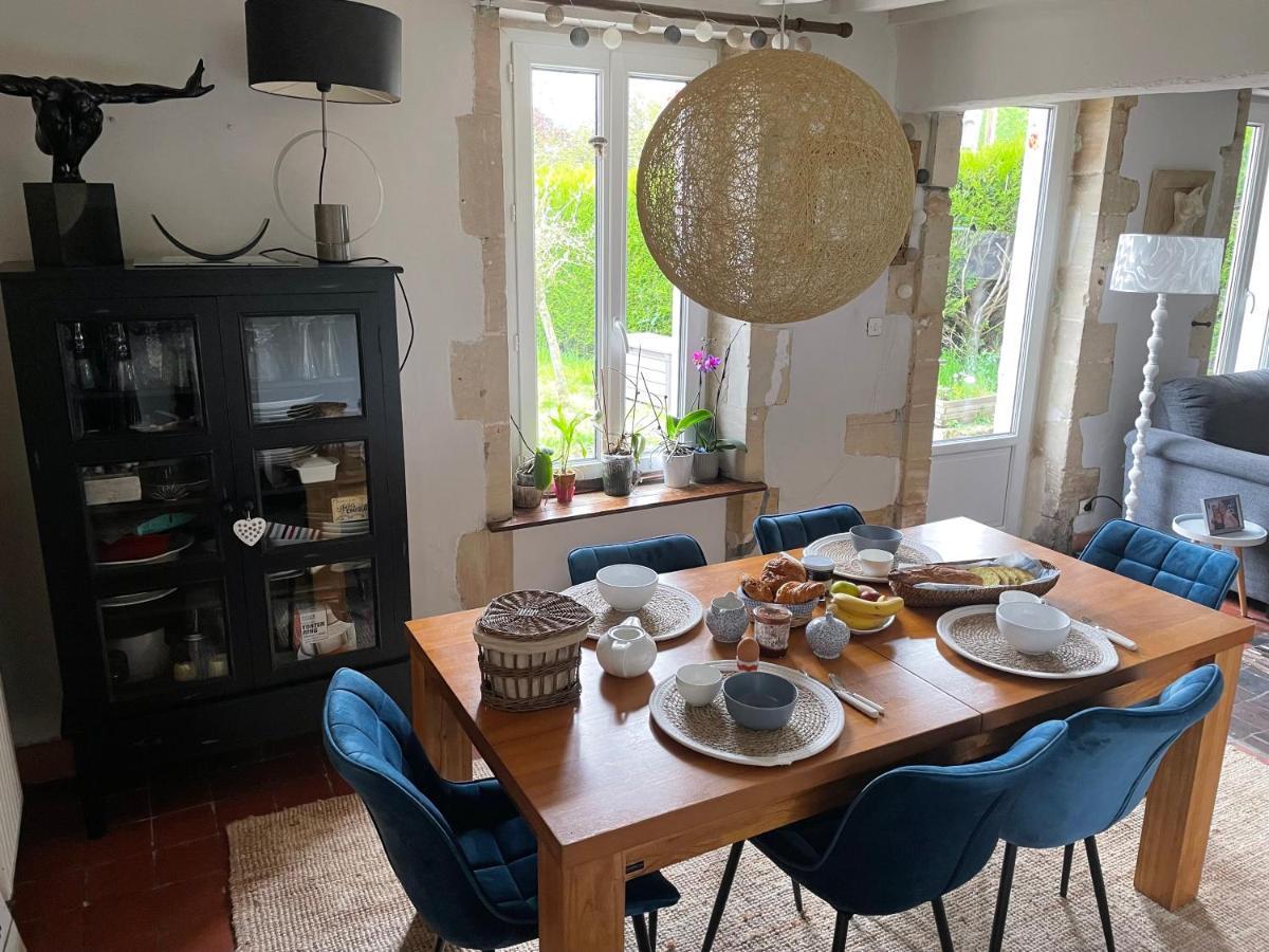 Le Doux Refuge Bed and Breakfast Esquay-sur-Seulles Eksteriør billede